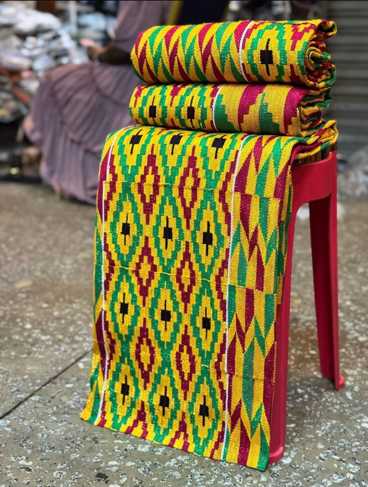 Female unique kente